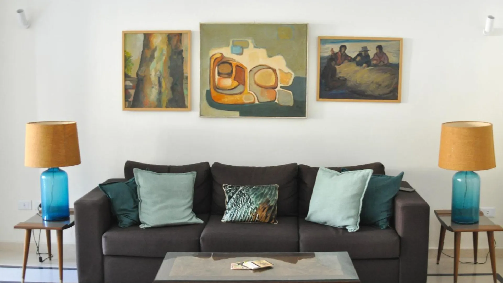 Apartment Prime Location - Steps From Beirut Most Lively District - Quiet Spacious And Authentic House Lebanon