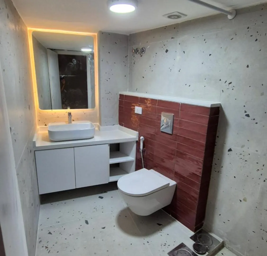 Prime Location - Steps From Beirut Most Lively District - Quiet Spacious And Authentic House 0*,