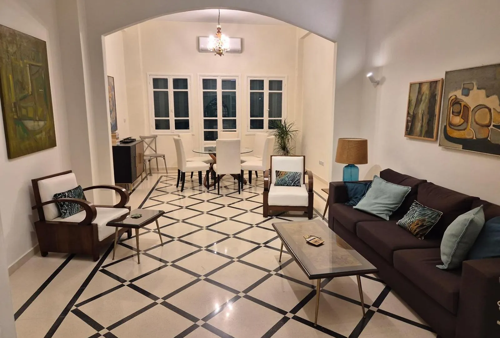 Prime Location - Steps From Beirut Most Lively District - Quiet Spacious And Authentic House