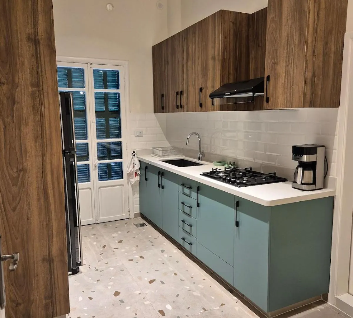 Apartment Prime Location - Steps From Beirut Most Lively District - Quiet Spacious And Authentic House Lebanon