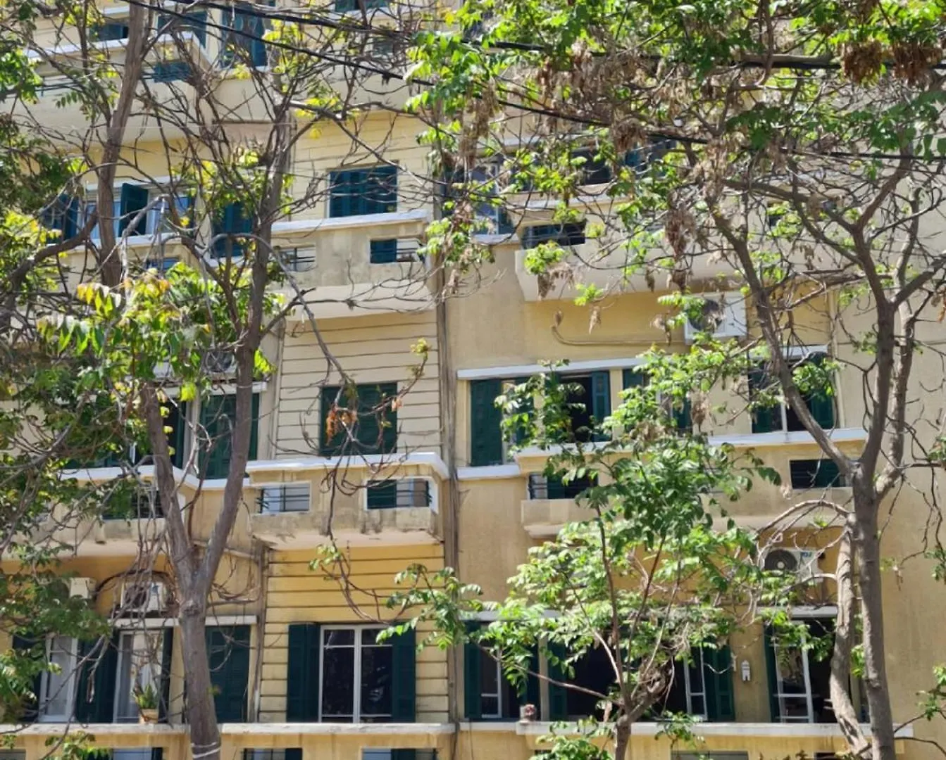 Prime Location - Steps From Beirut Most Lively District - Quiet Spacious And Authentic House